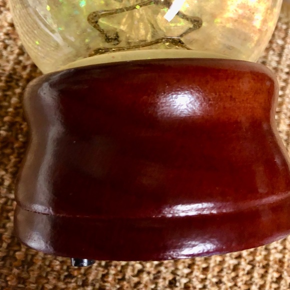 Vintage Christmas Tree Snowglobe Music Box, Wish You a Merry Christmas - Picture 3 of 5